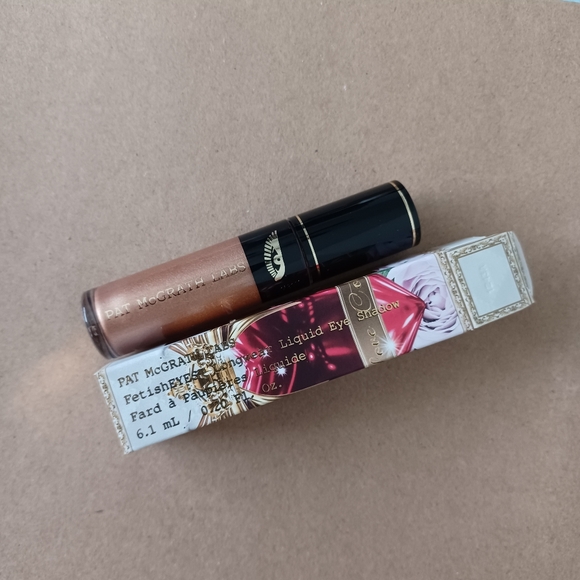 Pat McGrath Labs FetishEYES Longwear Liquid Eyeshadow in Bronze Bijoux - Picture 5 of 9